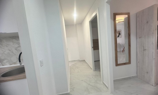 Sale - Apartment / flat -
Torrevieja - Estacion de autobuses
