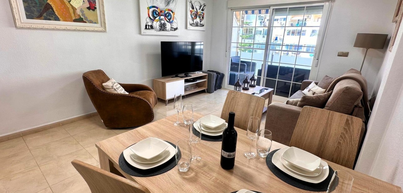 Herverkoop - Appartement / flat -
Torrevieja - Playa del cura