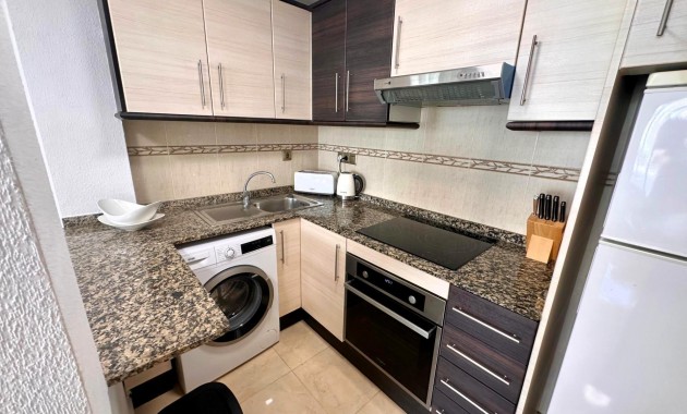 Herverkoop - Appartement / flat -
Torrevieja - Playa del cura