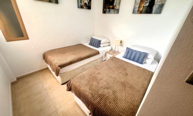 Herverkoop - Appartement / flat -
Torrevieja - Playa del cura