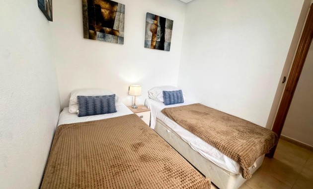 Herverkoop - Appartement / flat -
Torrevieja - Playa del cura