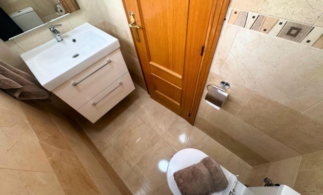 Herverkoop - Appartement / flat -
Torrevieja - Playa del cura