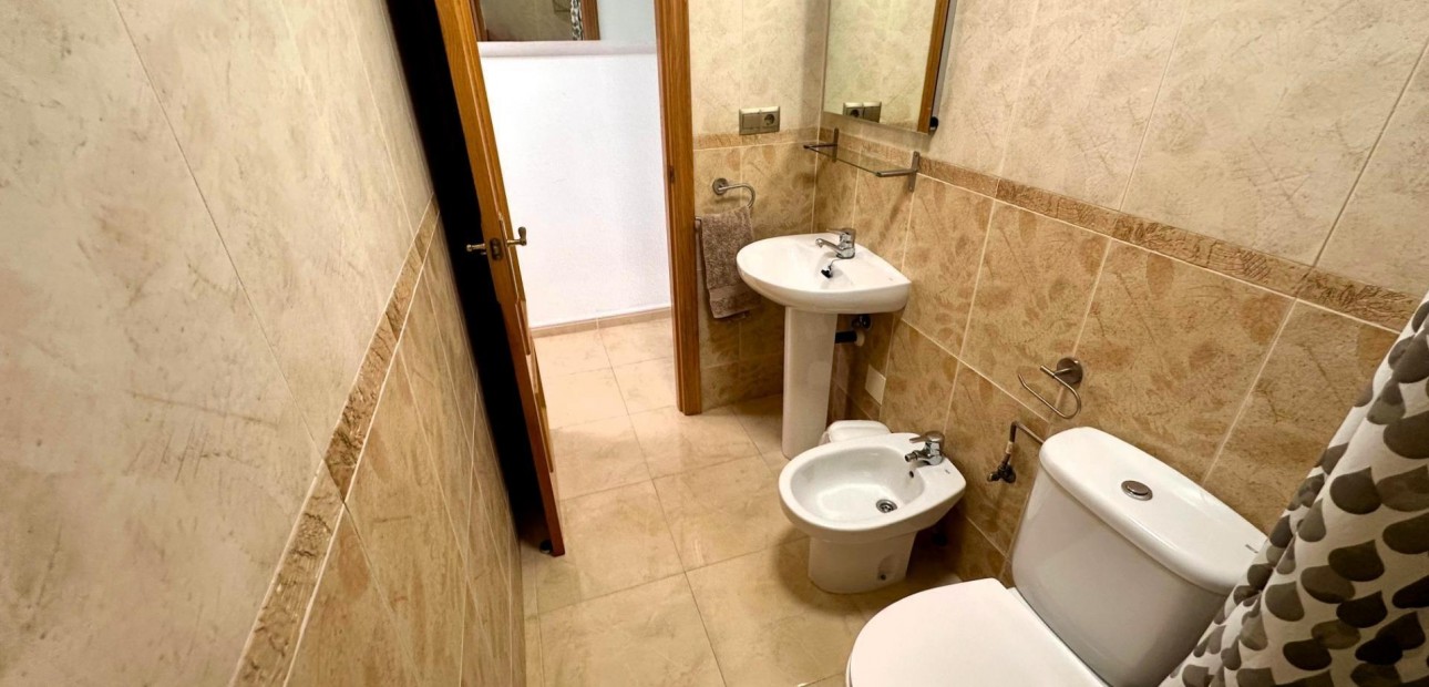 Herverkoop - Appartement / flat -
Torrevieja - Playa del cura