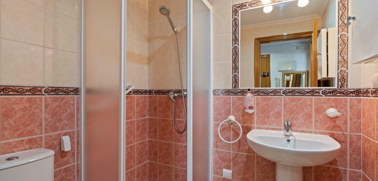 Herverkoop - Appartement / flat -
Guardamar del Segura - CENTRO