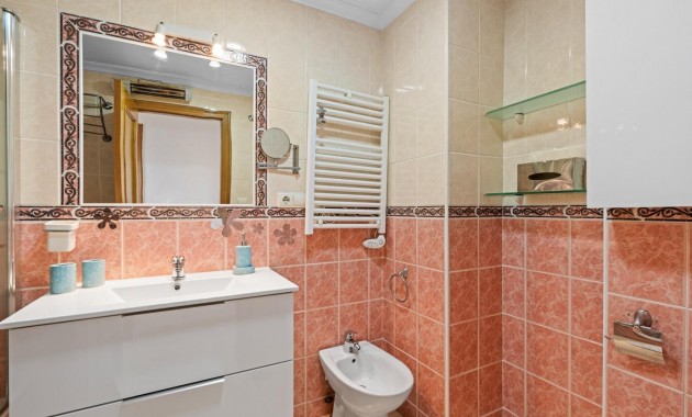 Herverkoop - Appartement / flat -
Guardamar del Segura - CENTRO