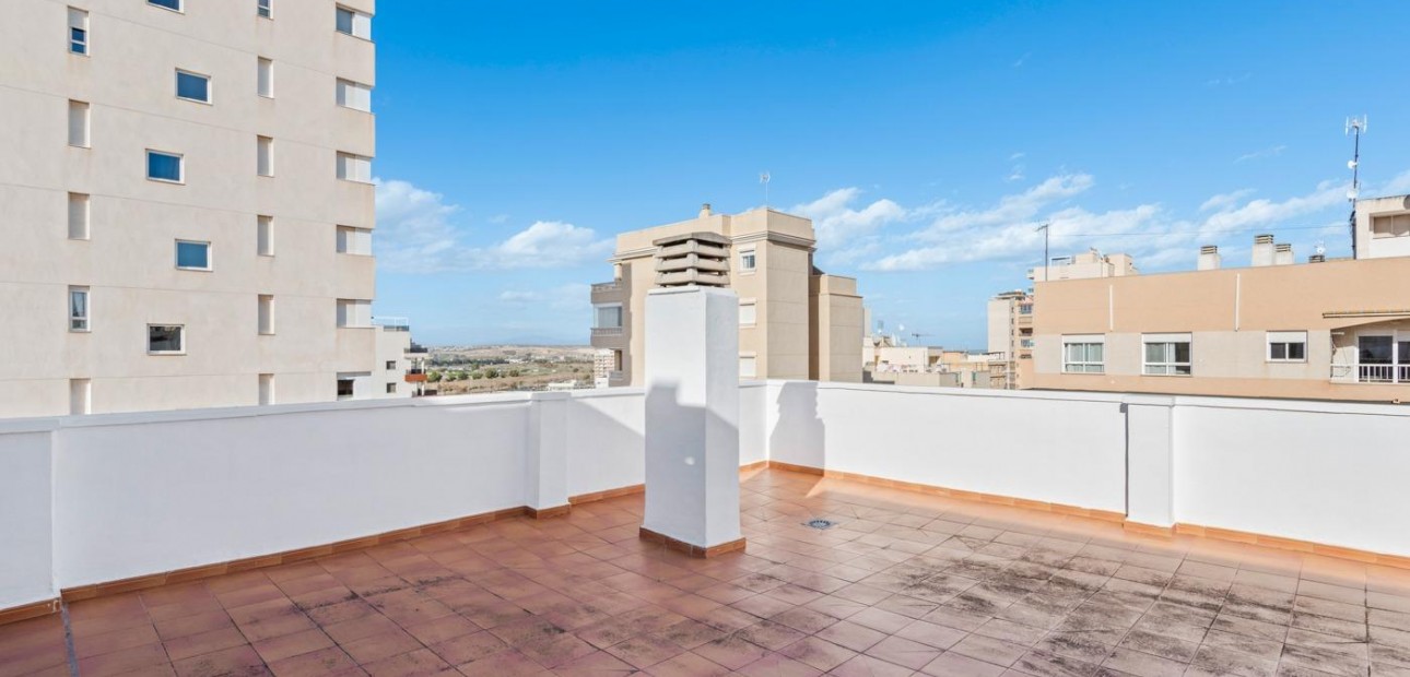 Herverkoop - Appartement / flat -
Guardamar del Segura - CENTRO