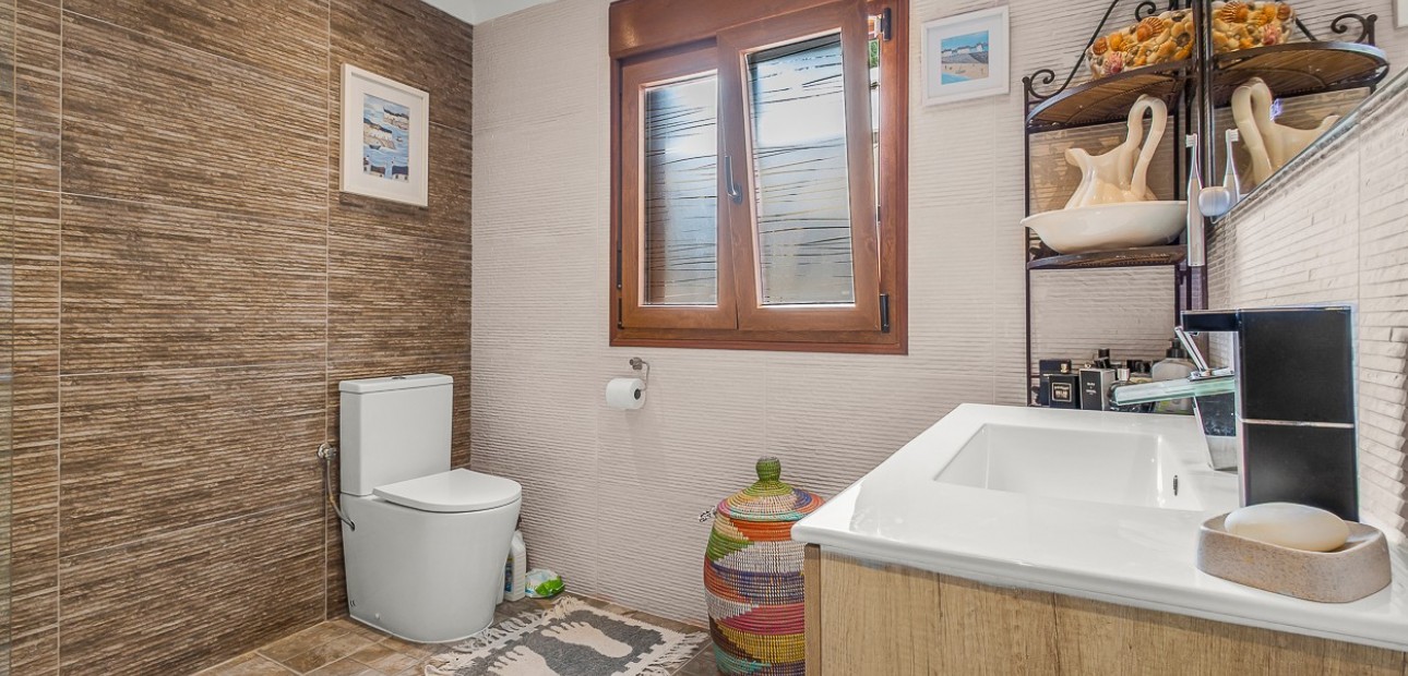 Herverkoop - Country Property/Finca -
Torremendo