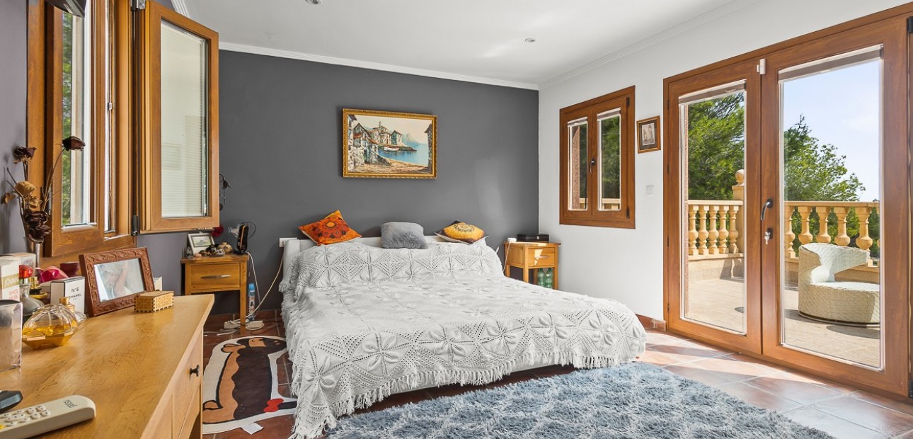 Herverkoop - Country Property/Finca -
Torremendo