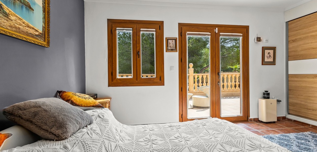 Herverkoop - Country Property/Finca -
Torremendo