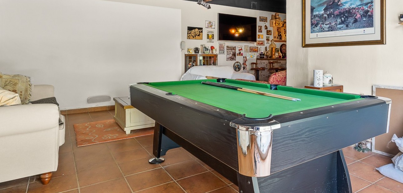 Herverkoop - Country Property/Finca -
Torremendo