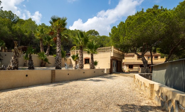 Herverkoop - Country Property/Finca -
Torremendo