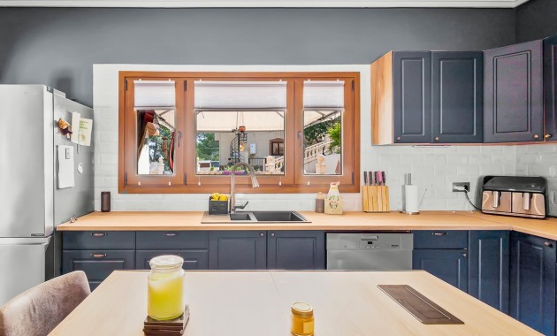 Herverkoop - Country Property/Finca -
Torremendo