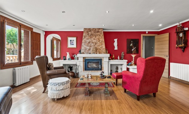 Herverkoop - Country Property/Finca -
Torremendo