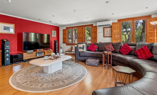 Herverkoop - Country Property/Finca -
Torremendo