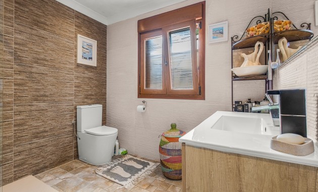 Herverkoop - Country Property/Finca -
Torremendo