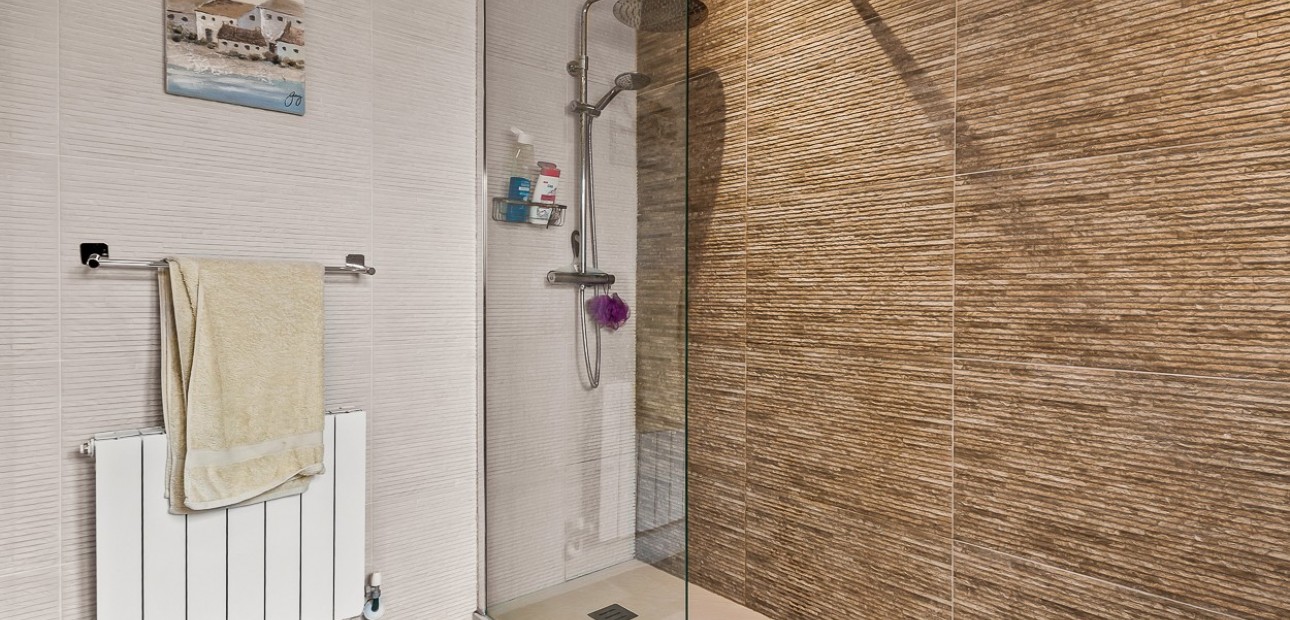 Herverkoop - Country Property/Finca -
Torremendo