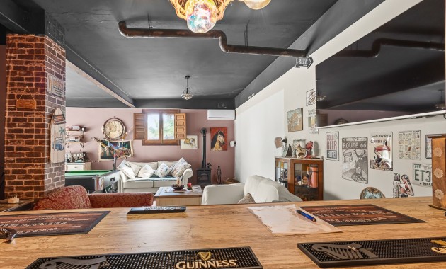 Herverkoop - Country Property/Finca -
Torremendo