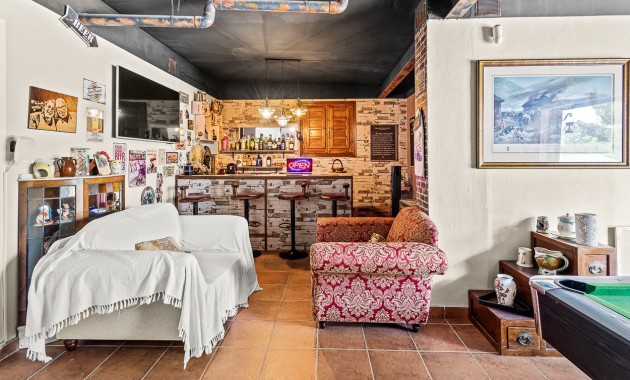 Herverkoop - Country Property/Finca -
Torremendo