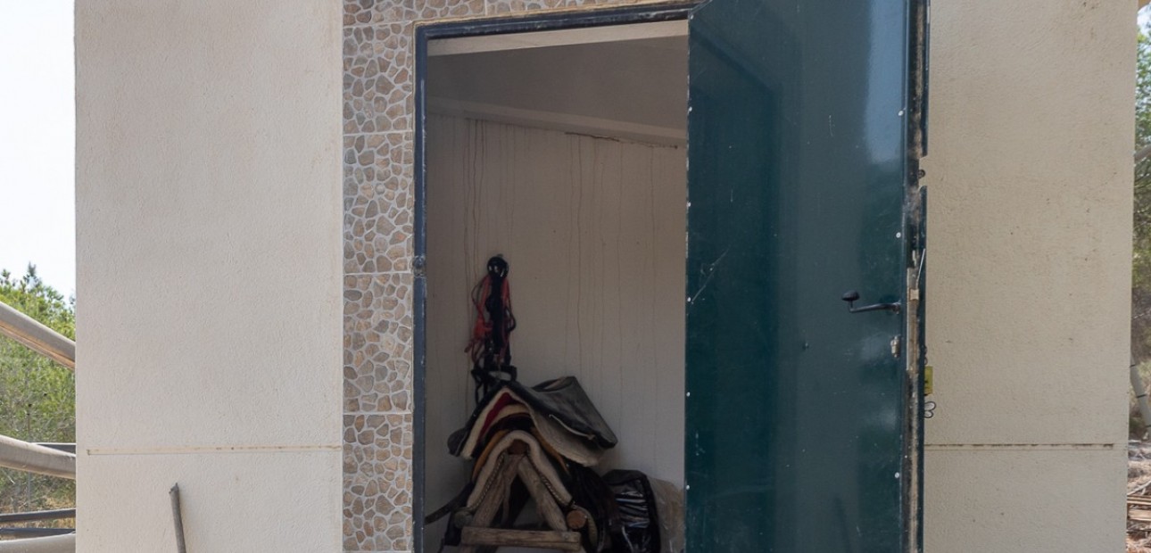 Herverkoop - Country Property/Finca -
Torremendo