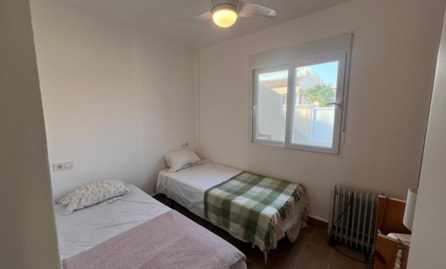 Sale - Villa -
Torrevieja - Aguas Nuevas