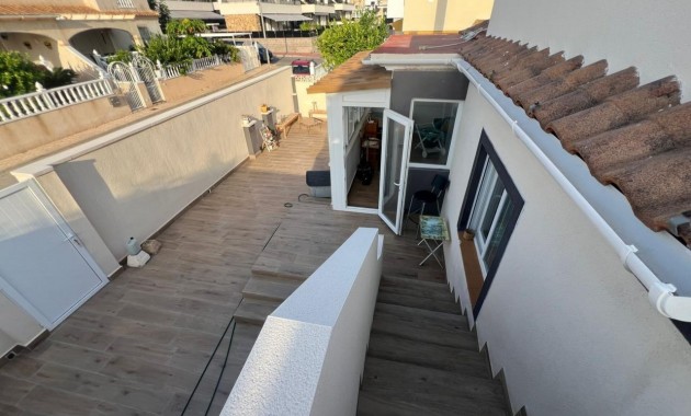 Sale - Villa -
Torrevieja - Aguas Nuevas