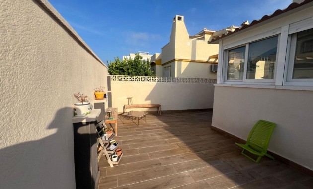 Sale - Villa -
Torrevieja - Aguas Nuevas