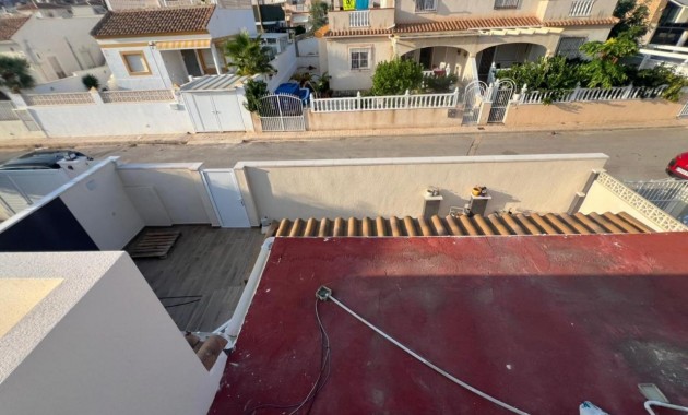 Sale - Villa -
Torrevieja - Aguas Nuevas