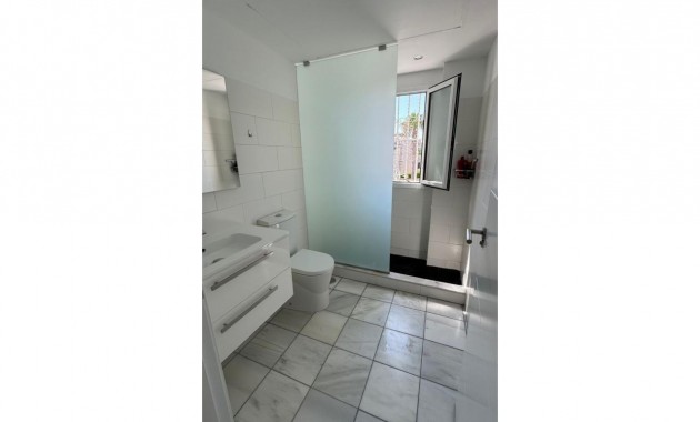 Sale - Villa -
Torrevieja - Aguas nuevas 2