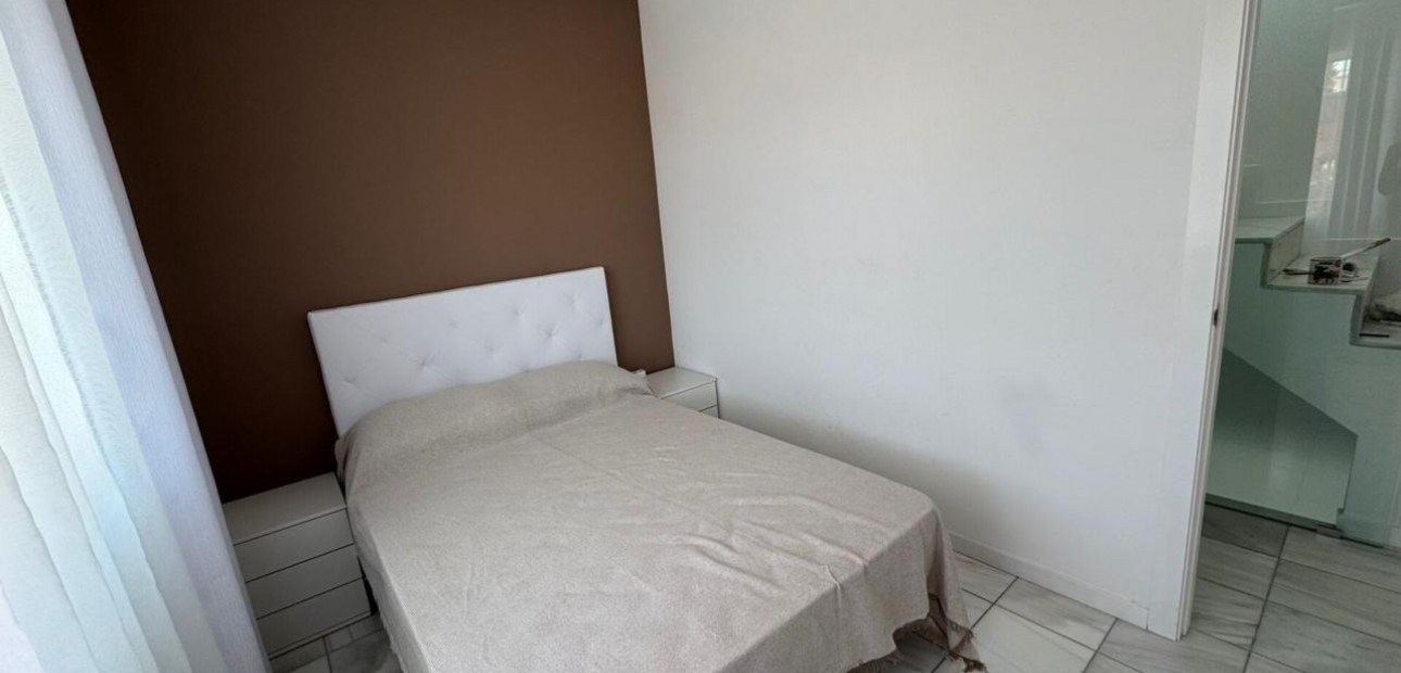 Sale - Villa -
Torrevieja - Aguas nuevas 2