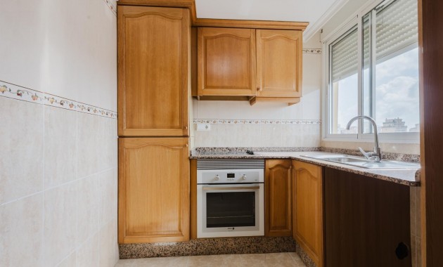 Sale - Apartment / flat -
Torrevieja - Playa de los locos