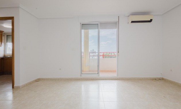 Sale - Apartment / flat -
Torrevieja - Playa de los locos