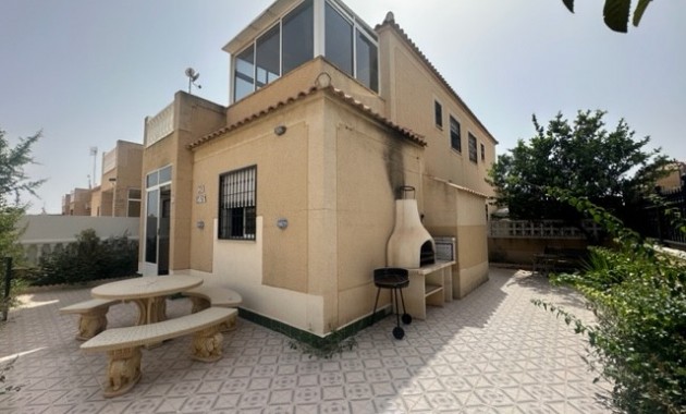 Sale - Townhouse -
Torrevieja - La Siesta