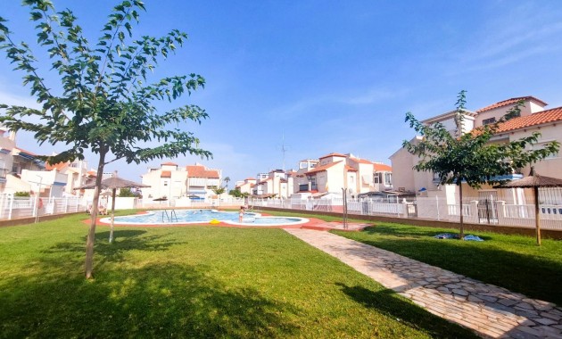 Venta - Bungalow -
Orihuela Costa - Playa Flamenca
