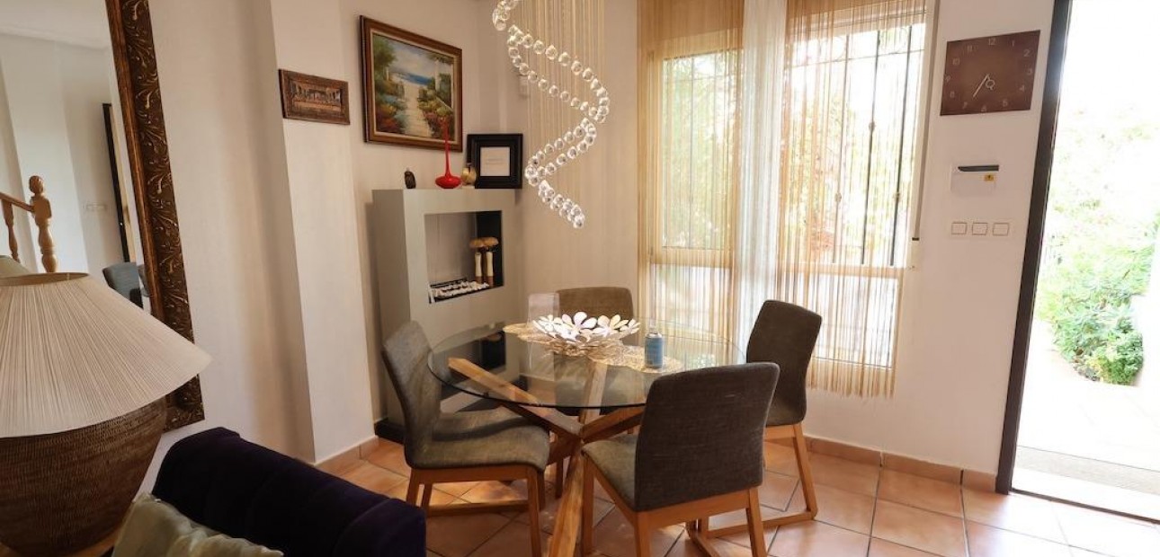 Herverkoop - Villa -
Orihuela Costa - Cabo Roig