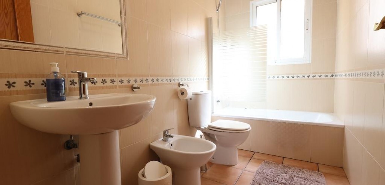 Herverkoop - Villa -
Orihuela Costa - Cabo Roig