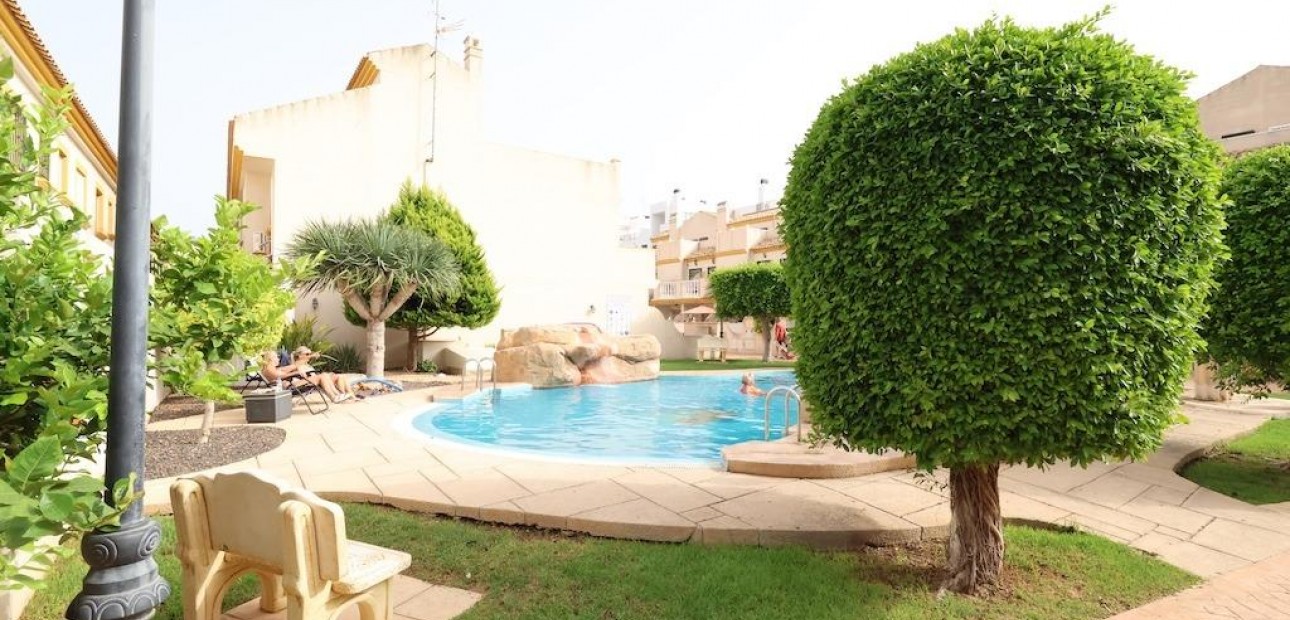 Herverkoop - Villa -
Orihuela Costa - Cabo Roig