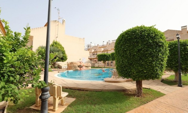 Herverkoop - Villa -
Orihuela Costa - Cabo Roig