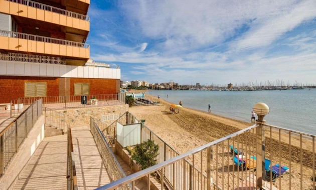 Herverkoop - Appartement / flat -
Torrevieja - Acequion