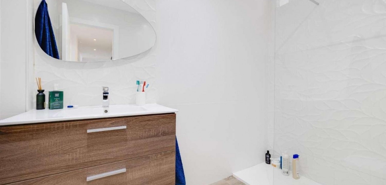 Herverkoop - Appartement / flat -
Torrevieja - Acequion