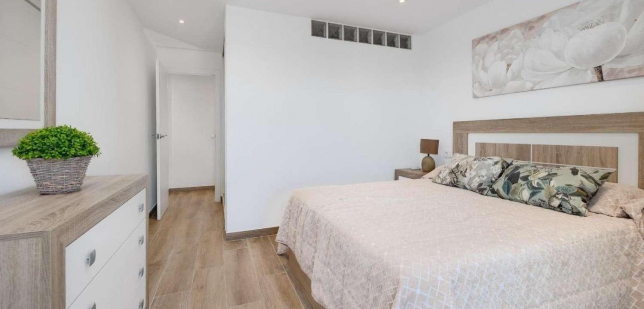 Herverkoop - Appartement / flat -
Torrevieja - Acequion