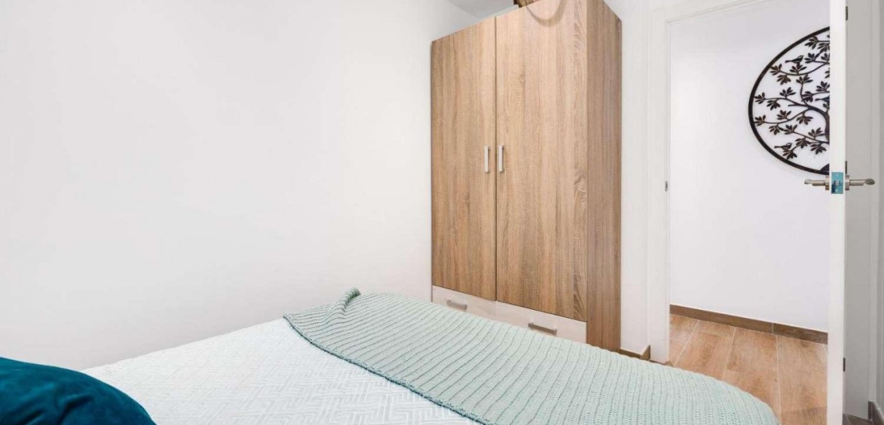 Herverkoop - Appartement / flat -
Torrevieja - Acequion