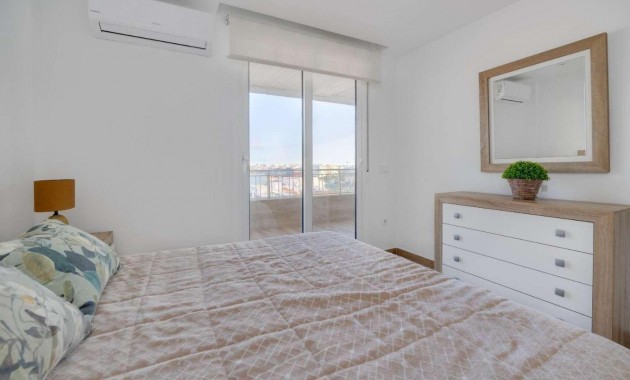 Herverkoop - Appartement / flat -
Torrevieja - Acequion