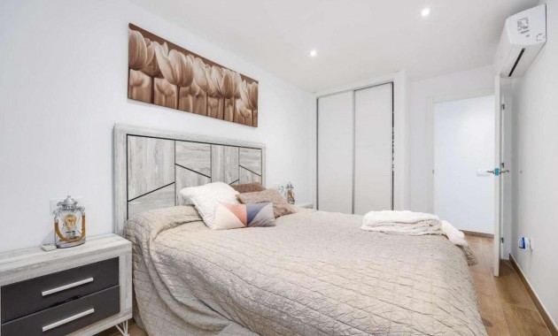 Herverkoop - Appartement / flat -
Torrevieja - Acequion