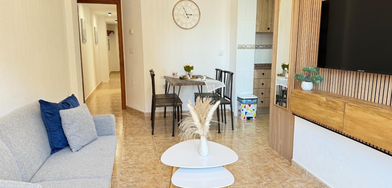 Venta - Apartamento / piso -
Torrevieja - Los Europeos