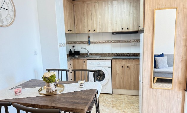 Venta - Apartamento / piso -
Torrevieja - Los Europeos