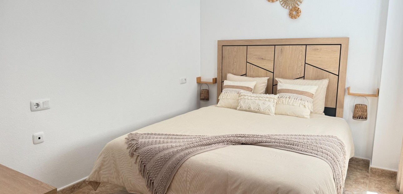 Venta - Apartamento / piso -
Torrevieja - Los Europeos