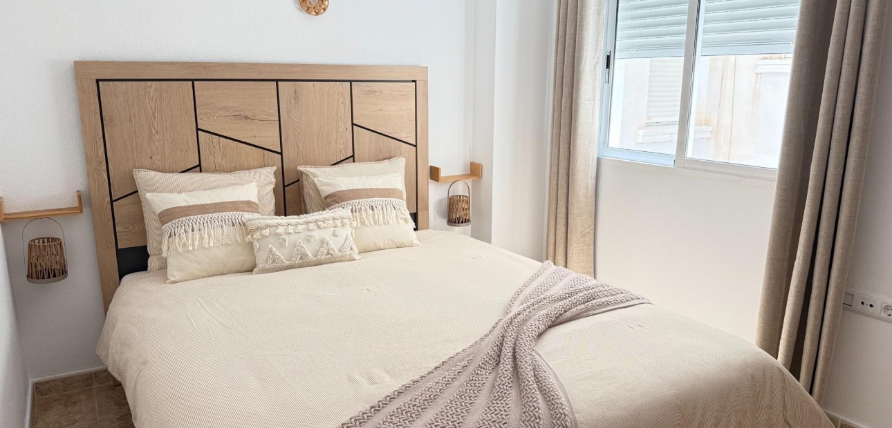 Venta - Apartamento / piso -
Torrevieja - Los Europeos