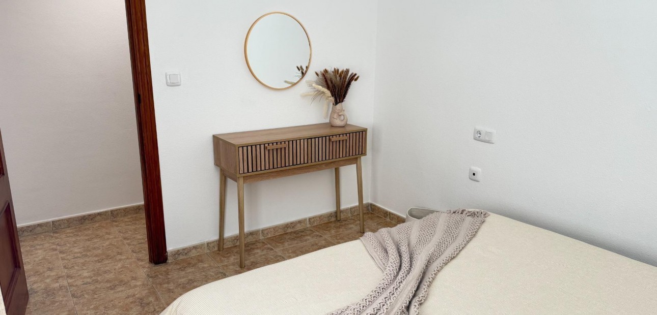 Venta - Apartamento / piso -
Torrevieja - Los Europeos