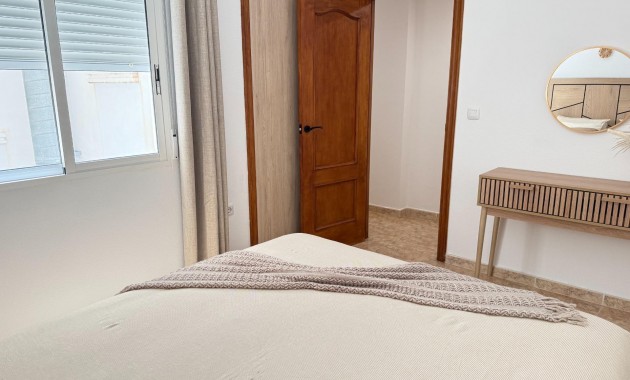 Venta - Apartamento / piso -
Torrevieja - Los Europeos