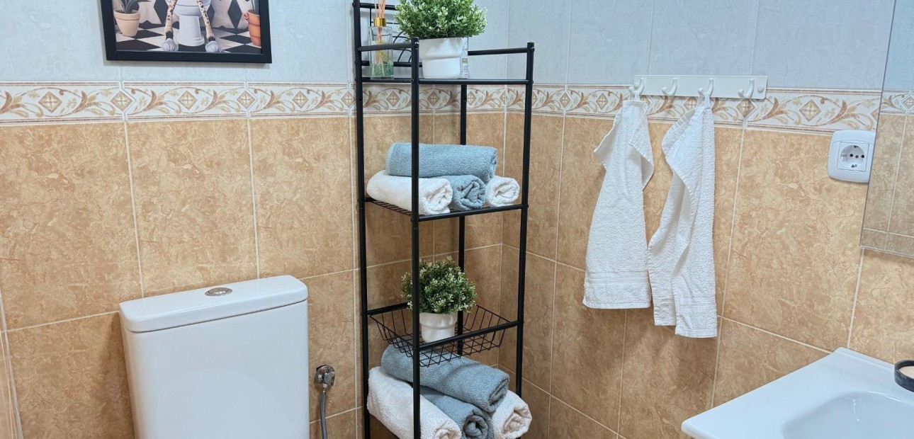 Venta - Apartamento / piso -
Torrevieja - Los Europeos